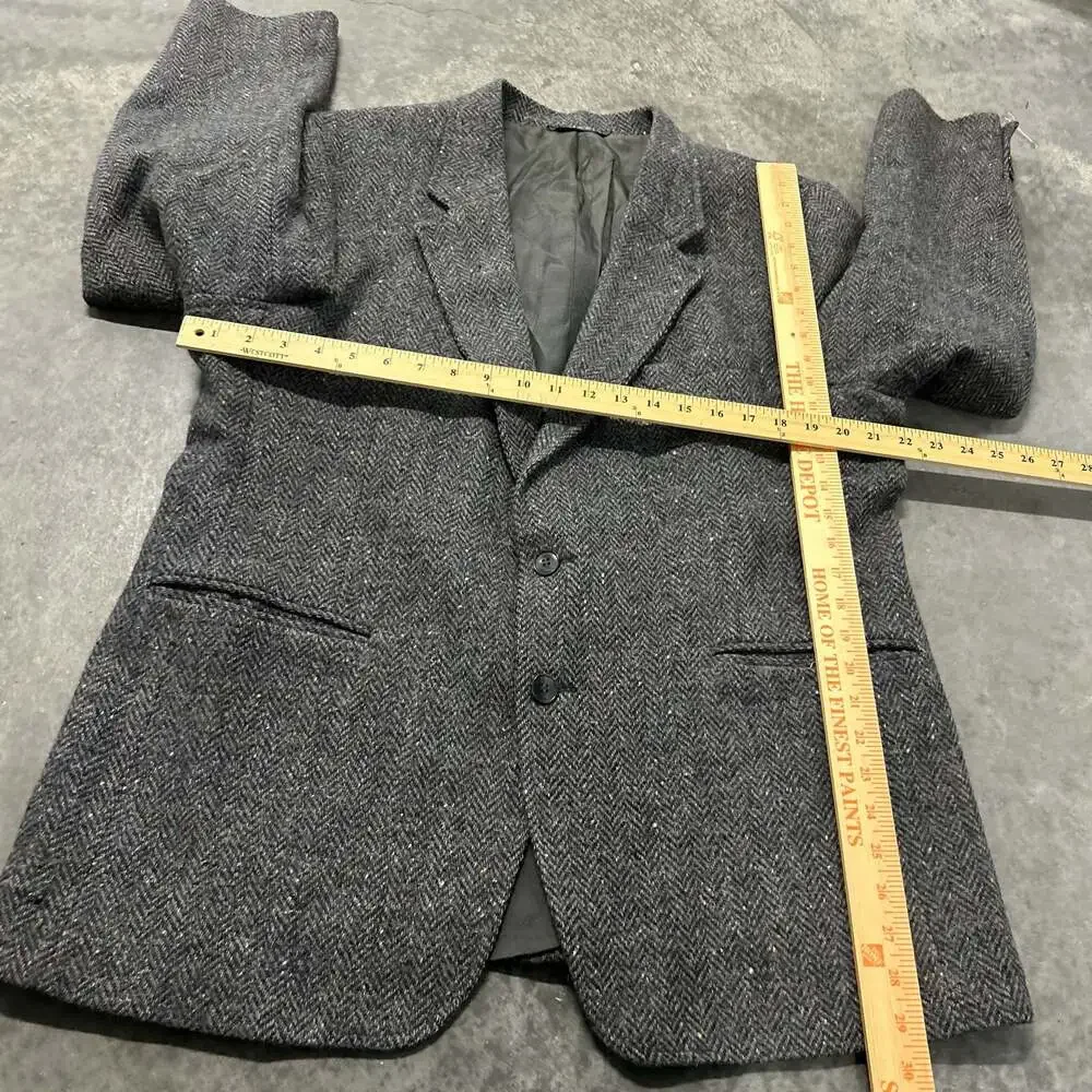 Vintage Levi's Menswear Herringbone Tweed 100% Pure Wool Coat Blazer Made in USA